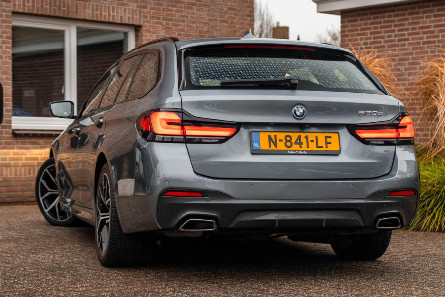 BMW 5 Serie Touring 530e Business Edition Plus M-Sport Laser Pano Memory Leder 19''