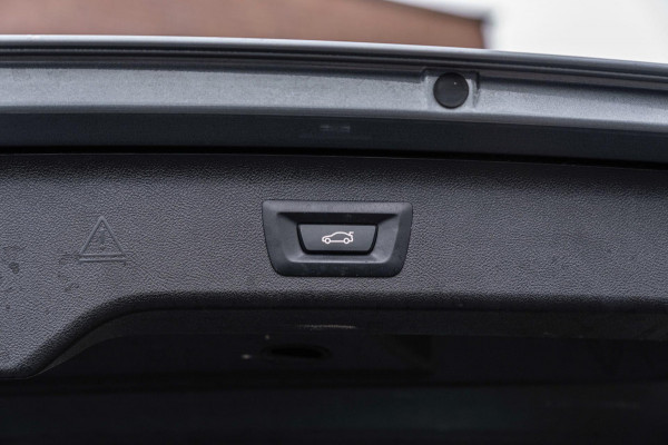 BMW 5 Serie Touring 530e Business Edition Plus M-Sport Laser Pano Memory Leder 19''