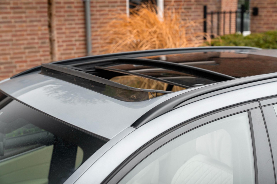 BMW 5 Serie Touring 530e Business Edition Plus M-Sport Laser Pano Memory Leder 19''