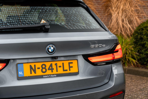 BMW 5 Serie Touring 530e Business Edition Plus M-Sport Laser Pano Memory Leder 19''