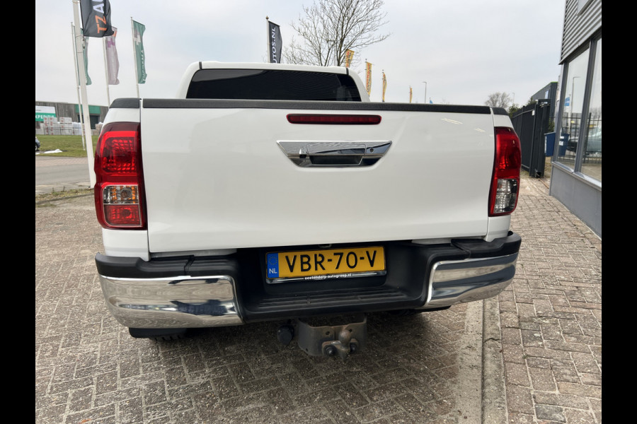 Toyota Hilux 2.4 D-4D-F Double Cab Professional