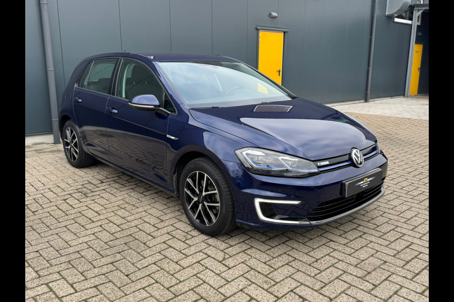 Volkswagen e-Golf E-Golf * Navigatie * Camera * Led * Allseason banden *