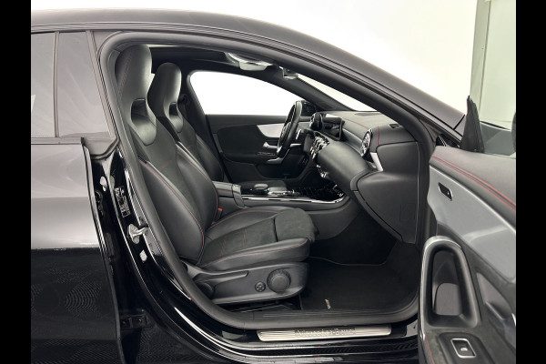 Mercedes-Benz CLA-Klasse Shooting Brake 250 e AMG Limited Business Solution ( Plug-in ) (INCL-BTW) *PANO | LEATHER-MICROFIBRE | FULL-LED | AMBIENTLIGHT | BLINDSPOT | HEATED-SPORTSEATS | WIDESCREEN-DIGICOCKPIT | DAB+ | NAVI-FULLMAP | CAMERA | PRIVACYGLASS |  18''ALU*