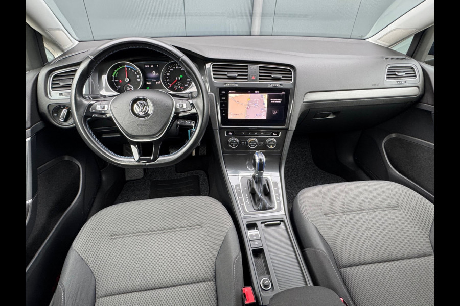 Volkswagen e-Golf E-Golf * Navigatie * Camera * Led * Allseason banden *