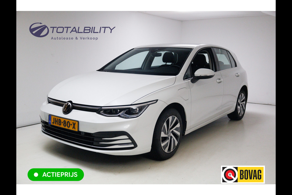 Volkswagen Golf 1.4 eHybrid 204 PK | Camera | Elec. Ergo best. stoel met geheugen en massage | Adap.Cruise, Travelassist, Navigatie, App. connect, IQ Led