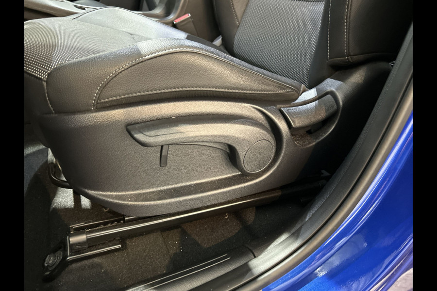 Kia e-Soul DynamicPlusLine 64 kWh Parkeercamera | Navigatie | Panoramadak Soh (batterijcheck) Waarde 97,7 %