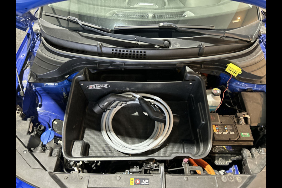 Kia e-Soul DynamicPlusLine 64 kWh Parkeercamera | Navigatie | Panoramadak Soh (batterijcheck) Waarde 97,7 %