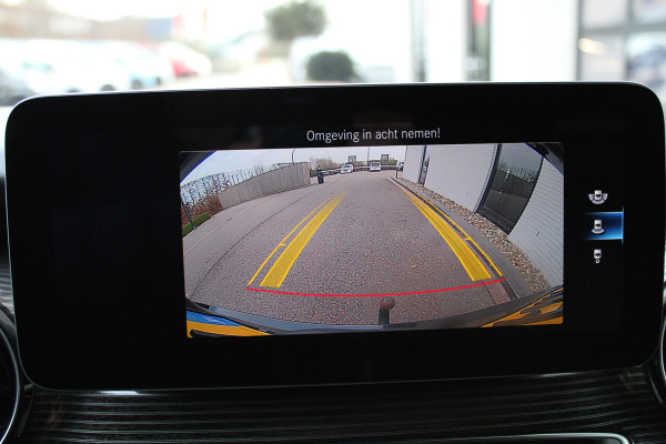 Mercedes-Benz V-Klasse 300d / XXL / 4-Matic / DC / MBUX (apple car play) / 2x Elec Schuifdeur / Camera / Vol Opties / NIEUWSTAAT