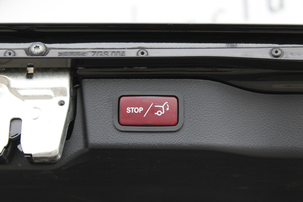 Mercedes-Benz V-Klasse 300d / XXL / 4-Matic / DC / MBUX (apple car play) / 2x Elec Schuifdeur / Camera / Vol Opties / NIEUWSTAAT