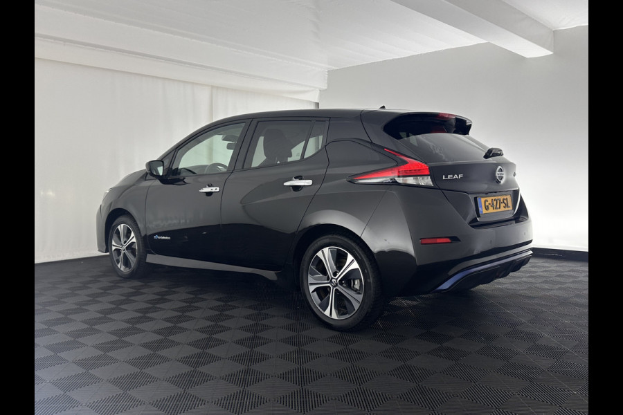 Nissan Leaf 3.Zero Limited Edition 62 kWh {SOH-92%} (INCL-BTW) Aut. *HEATPUMP | LEATHER | ADAPTIVE-CRUISE | FULL-LED | DIGI-COCKPIT | TOPVIEW | BOSE-AUDIO | KEYLESS | DAB+ | BLINDSPOT | ECC | PDC | HEATED-COMFORTSEATS | 17"ALU*