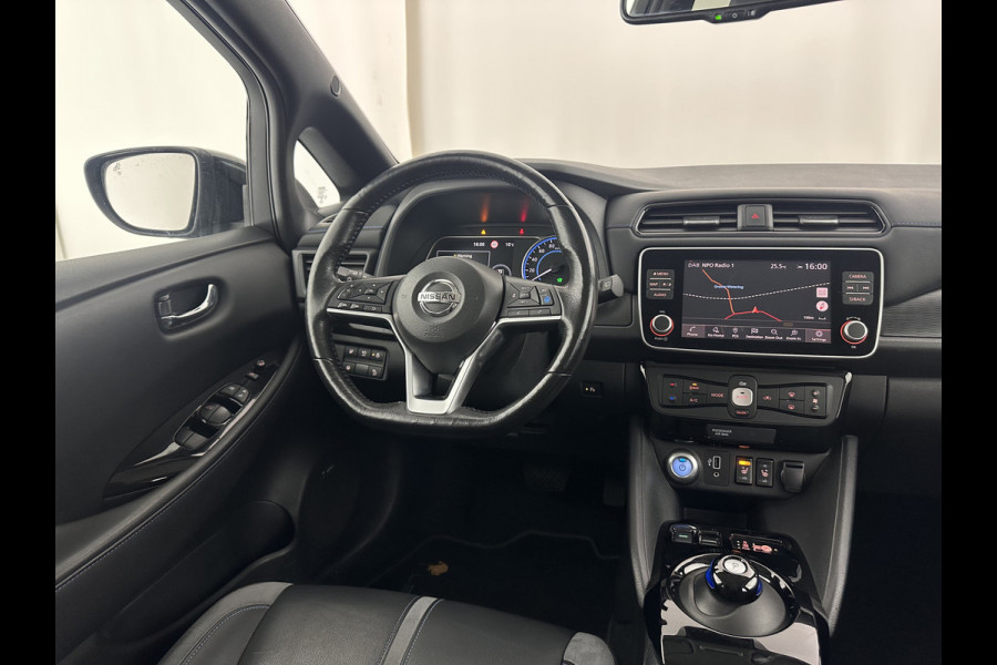 Nissan Leaf 3.Zero Limited Edition 62 kWh {SOH-92%} (INCL-BTW) Aut. *HEATPUMP | LEATHER | ADAPTIVE-CRUISE | FULL-LED | DIGI-COCKPIT | TOPVIEW | BOSE-AUDIO | KEYLESS | DAB+ | BLINDSPOT | ECC | PDC | HEATED-COMFORTSEATS | 17"ALU*