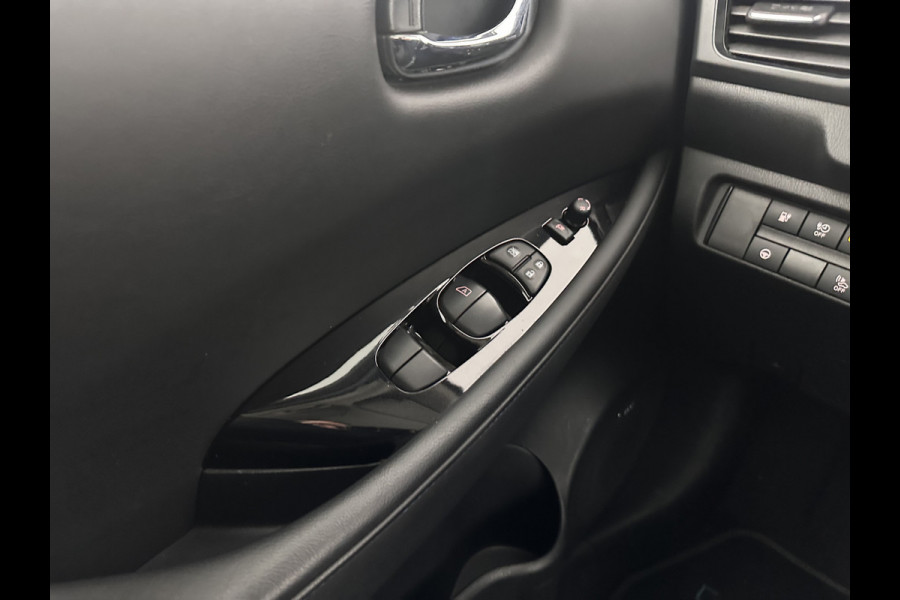 Nissan Leaf 3.Zero Limited Edition 62 kWh {SOH-92%} (INCL-BTW) Aut. *HEATPUMP | LEATHER | ADAPTIVE-CRUISE | FULL-LED | DIGI-COCKPIT | TOPVIEW | BOSE-AUDIO | KEYLESS | DAB+ | BLINDSPOT | ECC | PDC | HEATED-COMFORTSEATS | 17"ALU*