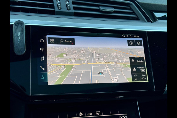 Audi e-tron E-tron 50 quattro Launch edition Black 71 kWh Pano/Memory