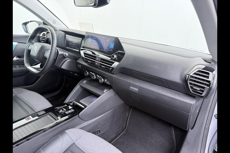 Citroën Ë-C4 Shine 50 kWh SOH 98% 3-FASE LADER | stuur + stoel verwarming | trekhaak | head-up display | Camera | keyles start & go | dodehoek | Rijklaar geleverd met 12 maanden BOVAG-garantie
