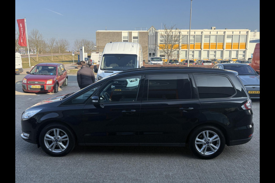 Ford Galaxy 1.5 Titanium Stoelverwarming | Stuurverwarming | Achteruitrijcamera | Trekhaak |