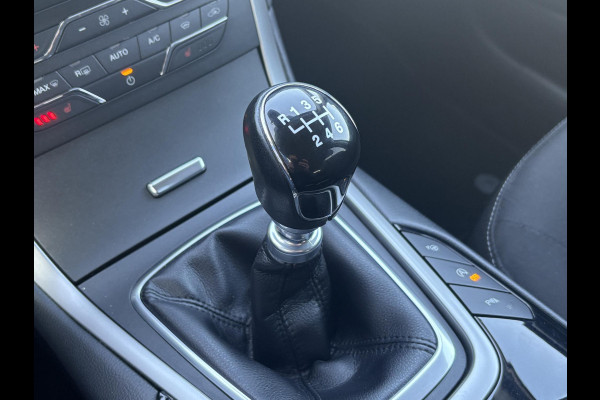 Ford Galaxy 1.5 Titanium Stoelverwarming | Stuurverwarming | Achteruitrijcamera | Trekhaak |