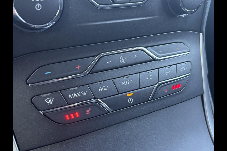 Ford Galaxy 1.5 Titanium Stoelverwarming | Stuurverwarming | Achteruitrijcamera | Trekhaak |