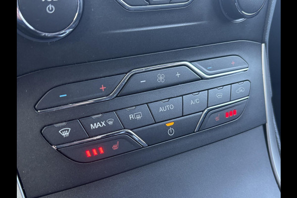 Ford Galaxy 1.5 Titanium Stoelverwarming | Stuurverwarming | Achteruitrijcamera | Trekhaak |