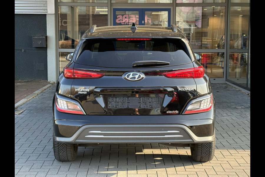 Hyundai KONA ELECTRIC Comfort 64 kWh | Stoelverwarming | Camera |  Audio-navigatiesysteem | Automatische airconditioning