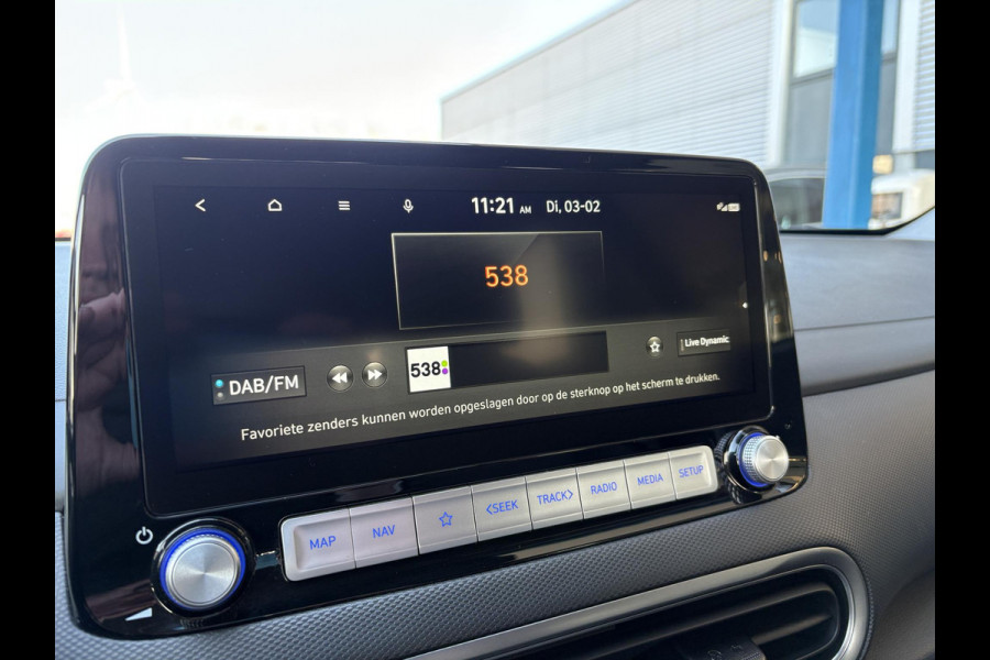 Hyundai KONA ELECTRIC Comfort 64 kWh | Stoelverwarming | Camera |  Audio-navigatiesysteem | Automatische airconditioning