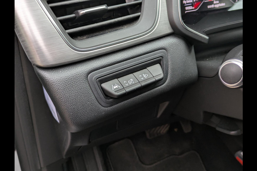 Renault Captur 1.3 TCe 140 Intens Aut.|Navi|Camera|Trekhaak|Climate-Control|LED|Keyless-Entry/Go