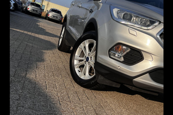 Ford Kuga 1.5 EcoBoost Titanium | 150 pk | Verwarmde voorstoelen | Trekhaak uitklapbaar | Sony audio installatie |
