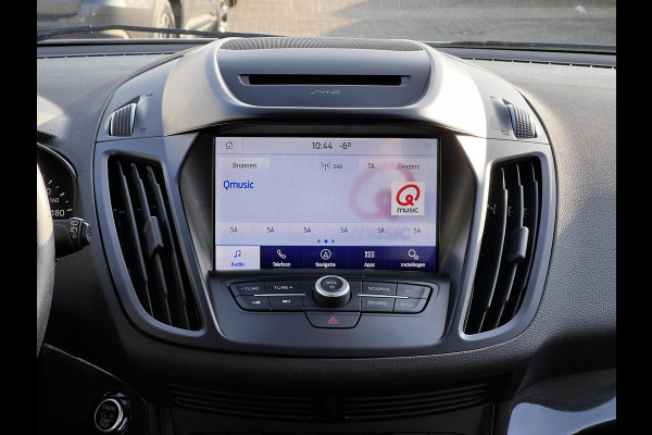 Ford Kuga 1.5 EcoBoost Titanium | 150 pk | Verwarmde voorstoelen | Trekhaak uitklapbaar | Sony audio installatie |