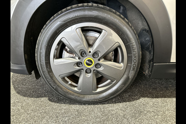 MINI Mini Electric Essential 33 kWh Navigatie | Nette Auto! SOH Waarde 96,7%