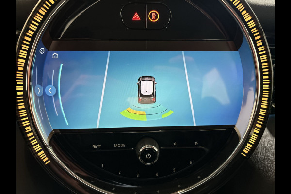 MINI Mini Electric Essential 33 kWh Navigatie | Nette Auto! SOH Waarde 96,7%