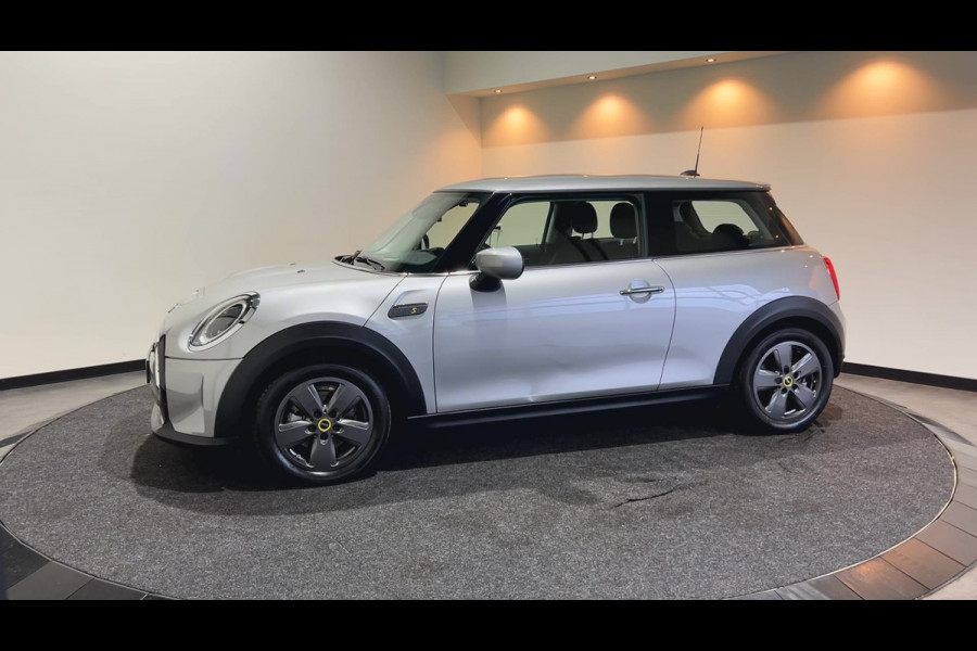 MINI Mini Electric Essential 33 kWh Navigatie | Nette Auto! SOH Waarde 96,7%