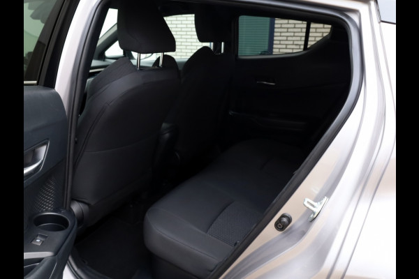 Toyota C-HR 1.8 Hybrid Dynamic | Stoelverwarming | Navigatie | Parkeersensor