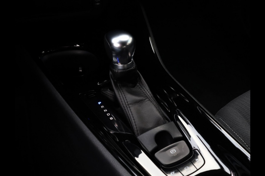 Toyota C-HR 1.8 Hybrid Dynamic | Stoelverwarming | Navigatie | Parkeersensor