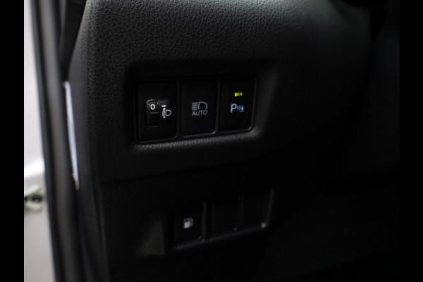 Toyota C-HR 1.8 Hybrid Dynamic | Stoelverwarming | Navigatie | Parkeersensor