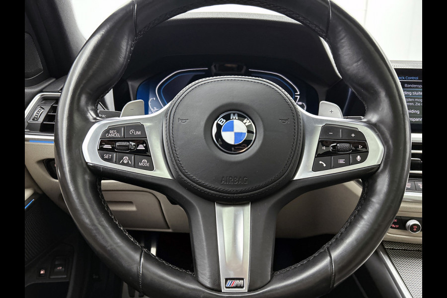 BMW 3 Serie Touring 330e High Executive(Dealer OnderH, Panorama, Laserlights, Navi Pro, Camera, PDC V+A, Cruise Con, Etc)