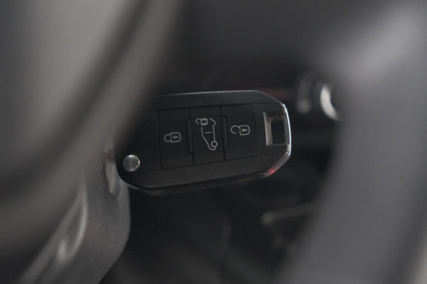 Peugeot Partner 1.5 BlueHDi 130 EAT8 S&S L1 | Trekhaak | Laadruimte-Pakket | Camera | Dodehoekdetectie