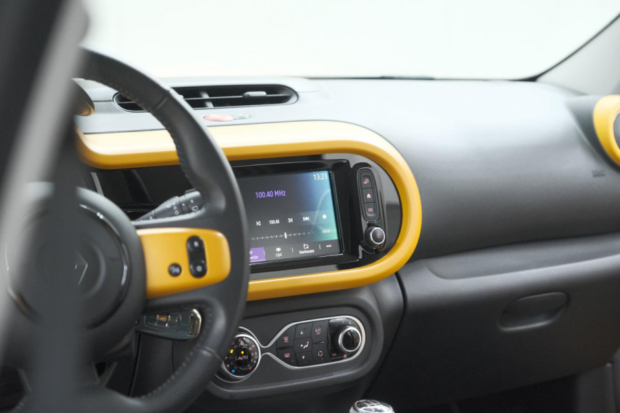 Renault Twingo 1.0 SCe Intens | Premium | Apple Carplay | Parkeersensoren | Cruise Control