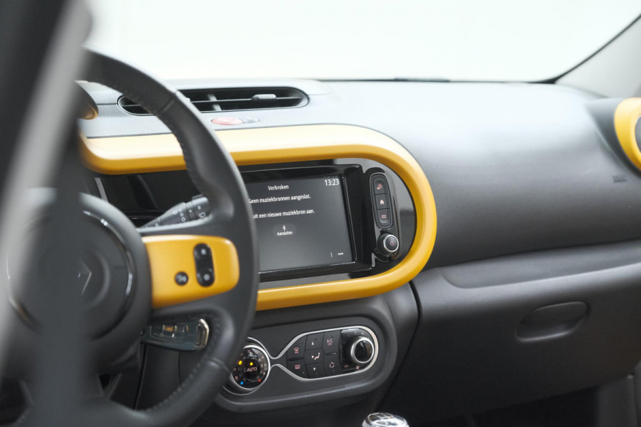 Renault Twingo 1.0 SCe Intens | Premium | Apple Carplay | Parkeersensoren | Cruise Control