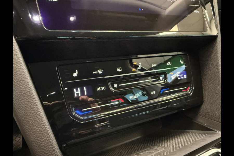 Volkswagen Passat Variant 1.4 TSI PHEV GTE Business ACC Massage Camera Stoelverwarming 24 maanden garantie mogelijk (*vraag naar de voorwaarden)