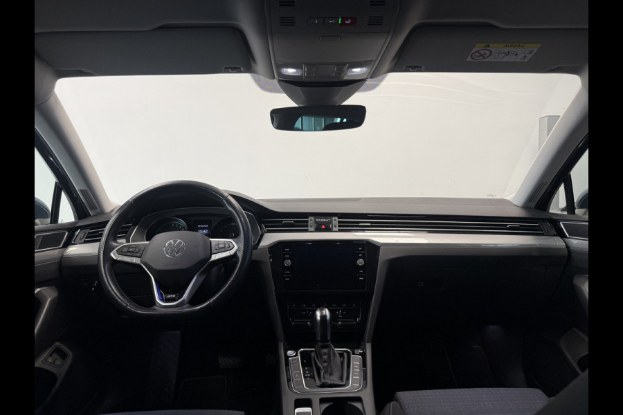 Volkswagen Passat Variant 1.4 TSI PHEV GTE Business ACC Massage Camera Stoelverwarming 24 maanden garantie mogelijk (*vraag naar de voorwaarden)