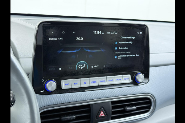 Hyundai Kona EV Premium 64 kWh SOH 100% | 3-FASE | WARMTEPOMP | LEDER | STOEL VERWARM, VENTILATIE | CAMERA | RIJKLAAR INCL. 12 MND BOVAG GARANTIE