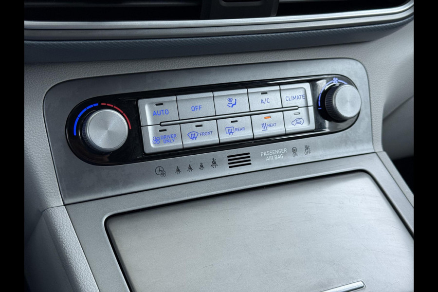 Hyundai Kona EV Premium 64 kWh SOH 100% | 3-FASE | WARMTEPOMP | LEDER | STOEL VERWARM, VENTILATIE | CAMERA | RIJKLAAR INCL. 12 MND BOVAG GARANTIE