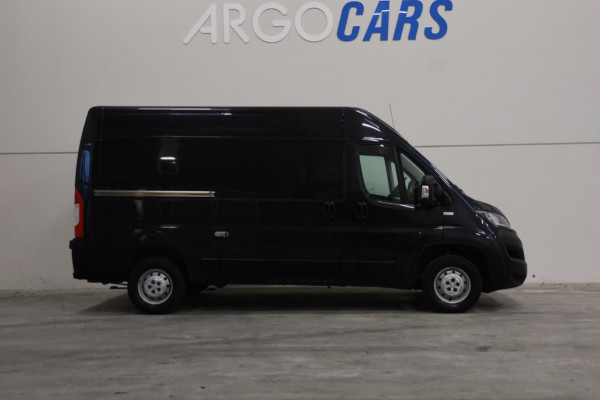 Peugeot Boxer 2.2 BlueHDi 140PK L3/H2 ZWART NAVI CAMERA PDC CRUISE CONTROL AIRCO LEASE V/A 122,- P.M. INRUIL MOGELIJK