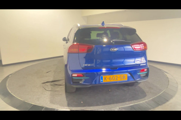 Kia e-Niro DynamicPlusLine 64 kWh Parkeercamera | Navigatie Soh (batterijcheck) Waarde 95,0 %!