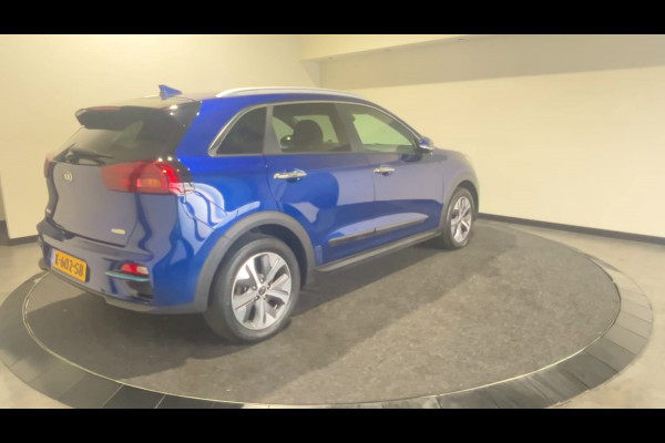 Kia e-Niro DynamicPlusLine 64 kWh Parkeercamera | Navigatie Soh (batterijcheck) Waarde 95,0 %!