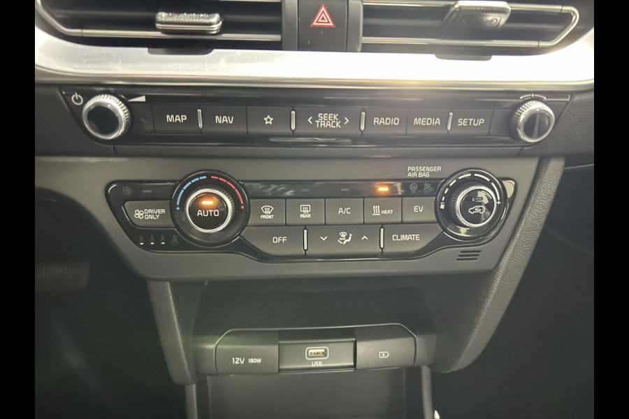 Kia e-Niro DynamicPlusLine 64 kWh Parkeercamera | Navigatie Soh (batterijcheck) Waarde 95,0 %!