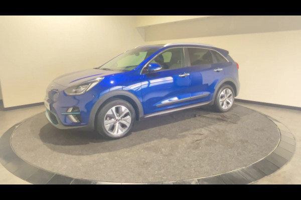 Kia e-Niro DynamicPlusLine 64 kWh Parkeercamera | Navigatie Soh (batterijcheck) Waarde 95,0 %!