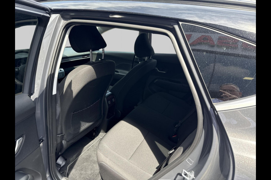 Hyundai KONA ELECTRIC Comfort Smart 65.4 kWh | Automatische achterklep | Navigatie | Achteruitrijcamera