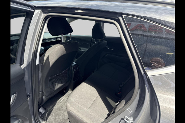 Hyundai KONA ELECTRIC Comfort Smart 65.4 kWh | Automatische achterklep | Navigatie | Achteruitrijcamera