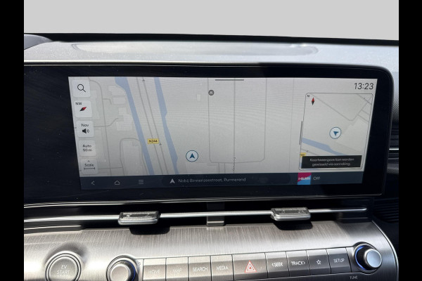 Hyundai KONA ELECTRIC Comfort Smart 65.4 kWh | Automatische achterklep | Navigatie | Achteruitrijcamera