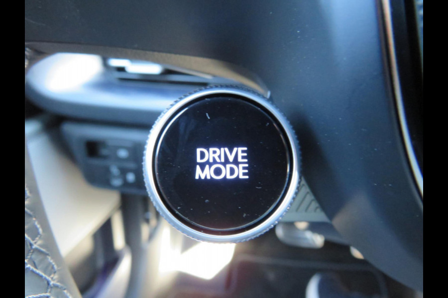 Hyundai IONIQ 6 Connect 77 kWh | Elektrische verstelbare stoelen | Navigatie | V2L | Carplay